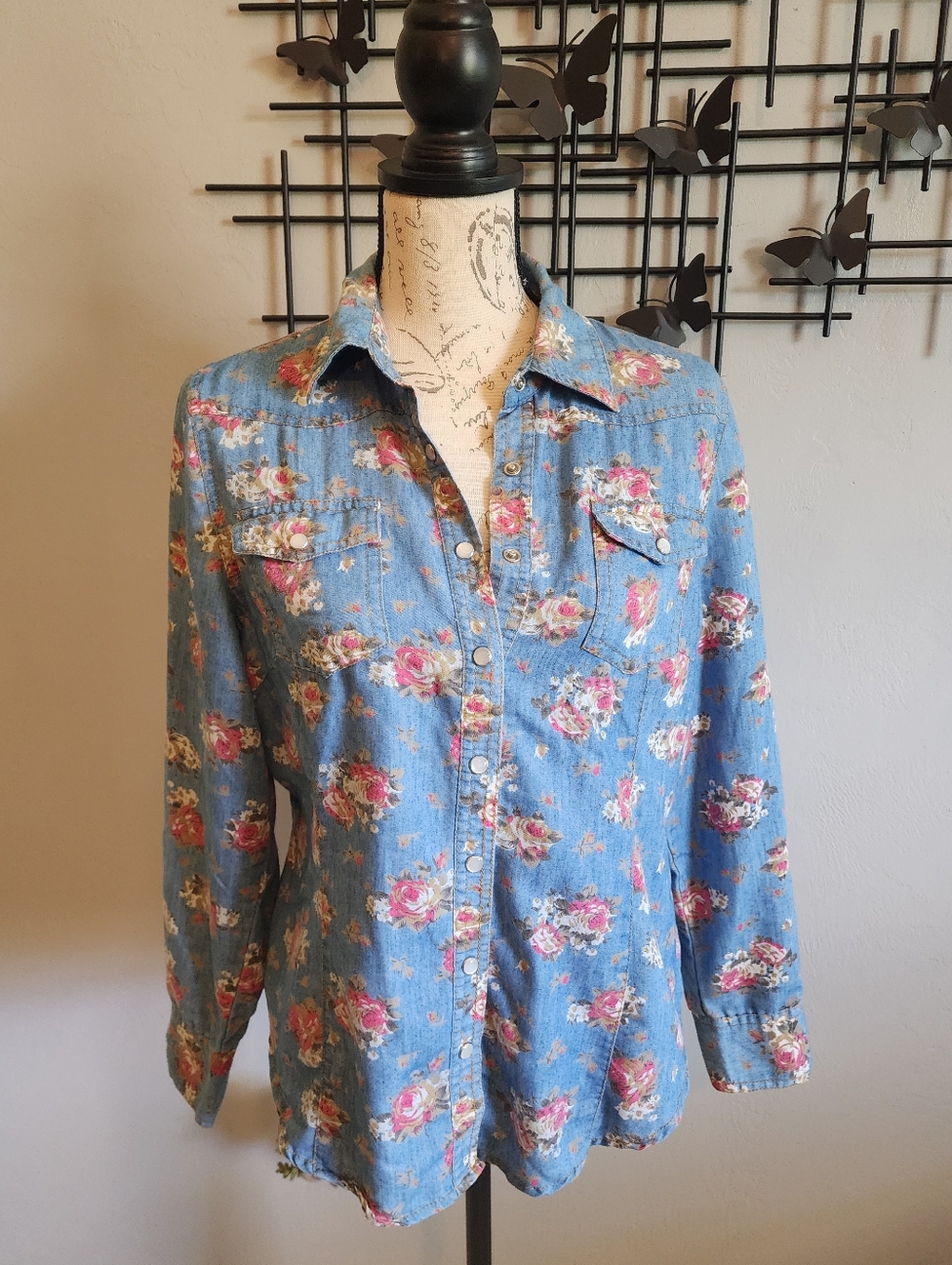 Cotton Express Blue Denim Floral Button-Down Shirt